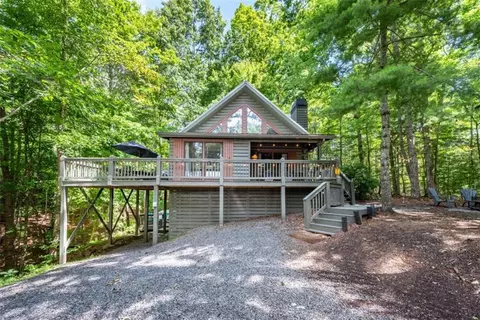 30 Maxwell Ln, Blue Ridge, GA 30513