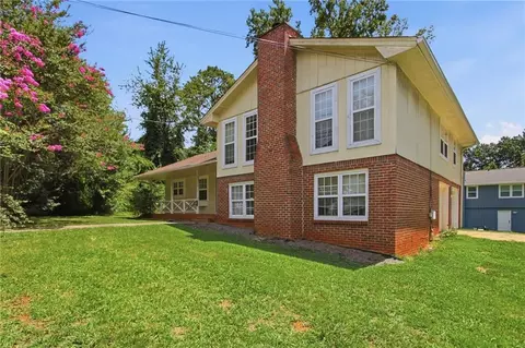 1614 Devon Ct, Stone Mountain, GA 30088 photo 3
