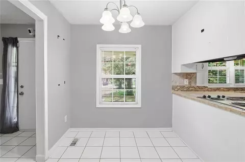1614 Devon Ct, Stone Mountain, GA 30088 photo 16