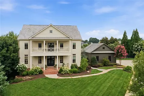 210 Tifton Ln, Roswell, GA 30075