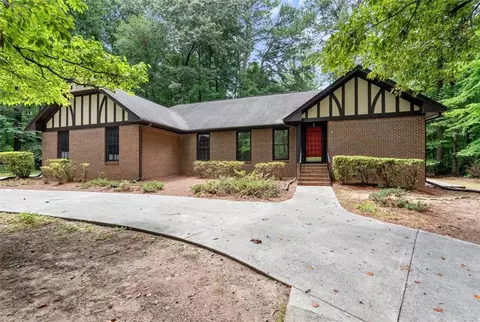 235 Devilla Ct, Fayetteville, GA 30214