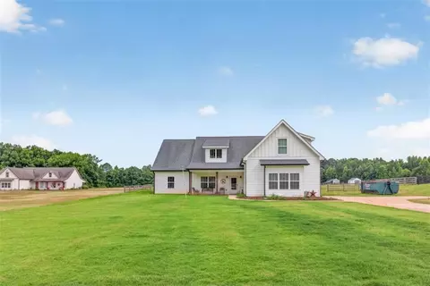 Exterior - 3670 Davis Academy Rd, Rutledge, GA 30663 photo 2 of 7