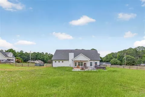 Exterior - 3670 Davis Academy Rd, Rutledge, GA 30663 photo 6 of 7