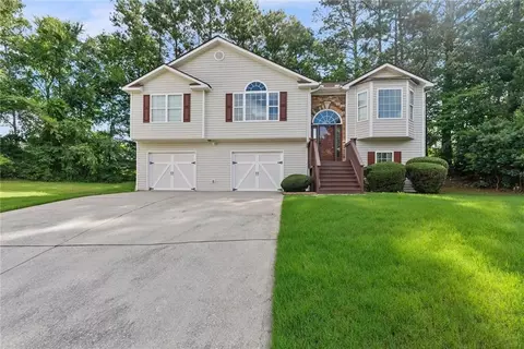 7402 Grayson Bridge Cir, Douglasville, GA 30134