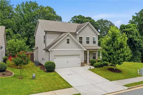 896 Brighton Park Cir, Hoschton, GA 30548