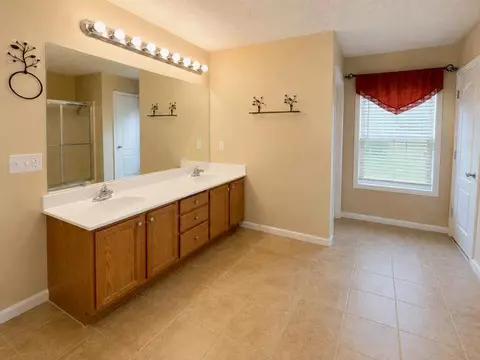Bath - 150 Adrians Ln, Covington, GA 30016 photo 1 of 2