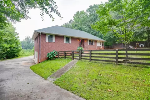 3845 Level Grove Rd, Cornelia, GA 30531 photo 2