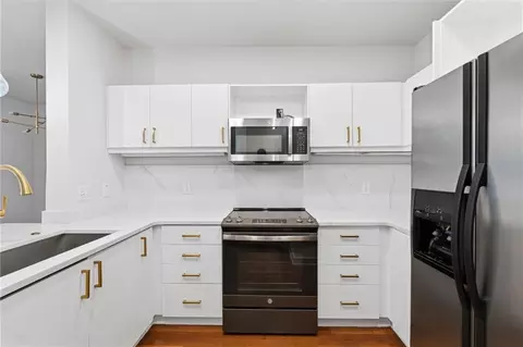 390 17th St NW #4052, Atlanta, GA 30363