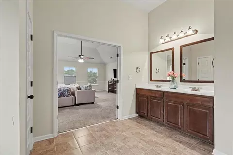 Entry Way - 20 Stream Glen Ct, Covington, GA 30016 photo 6 of 7