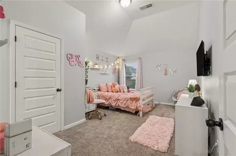 Bedroom - 20 Stream Glen Ct, Covington, GA 30016 photo 4 of 5