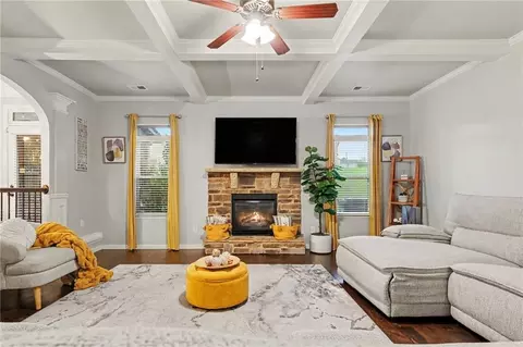 Living - 20 Stream Glen Ct, Covington, GA 30016 photo 1 of 1