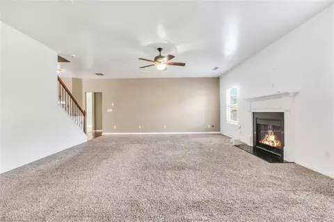 Living - 60 Snapdragon Ln, Covington, GA 30014 photo 6 of 19