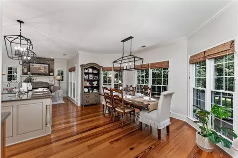 Dining - 800 Beavers Rd, Canton, GA 30115 photo 3 of 5
