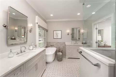 Bath - 800 Beavers Rd, Canton, GA 30115 photo 2 of 7