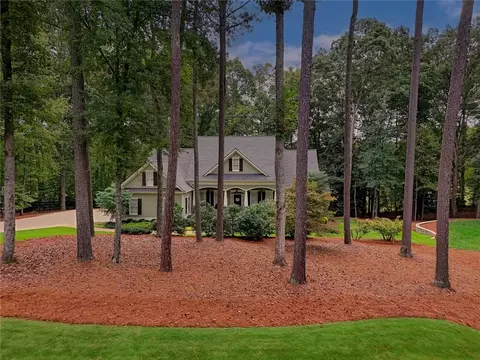 Exterior - 800 Beavers Rd, Canton, GA 30115 photo 3 of 15