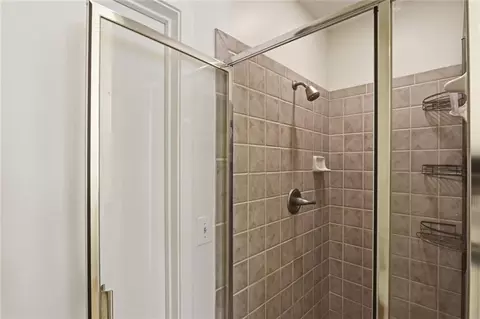 Bath - 5300 Peachtree Rd #1204, Atlanta, GA 30341 photo 4 of 4