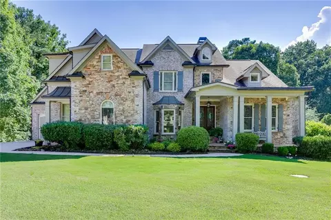 1373 Mountain Lake Dr, Auburn, GA 30011
