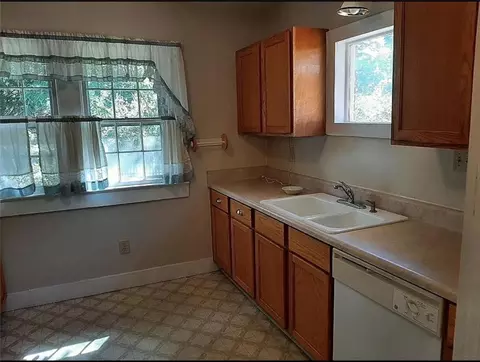 12871 Panhandle Rd, Hampton, GA 30228 photo 5
