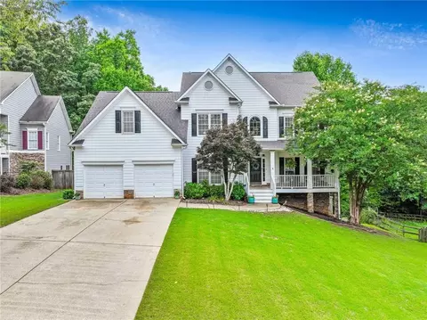44 Valleyside Dr S, Dallas, GA 30157
