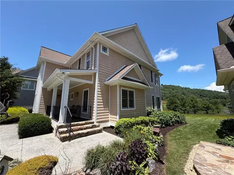 2261 Eastgate Dr E, Hiawassee, GA 30546