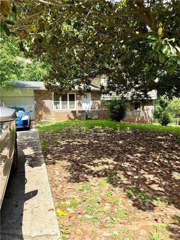 2821 Petersburg Ct, Decatur, GA 30034