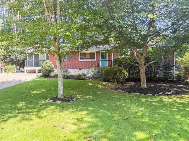 1170 N Druid Woods Ct, Decatur, GA 30033