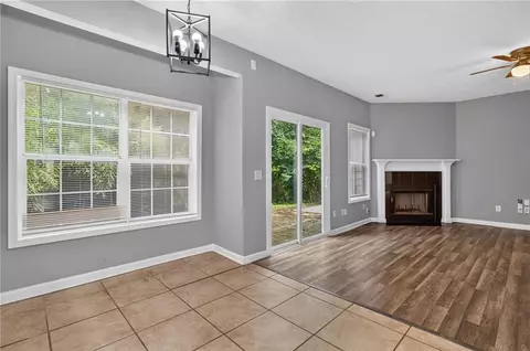 2364 Fallbrook Ct, Duluth, GA 30096 photo 6