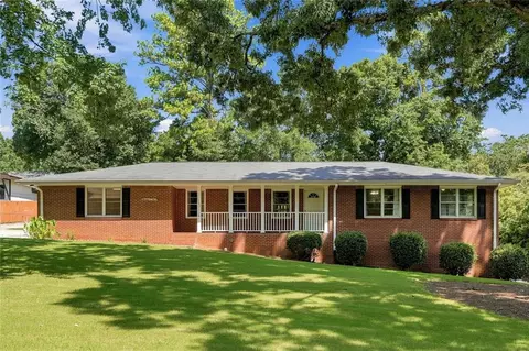 1303 Mohawk Dr, Lawrenceville, GA 30043