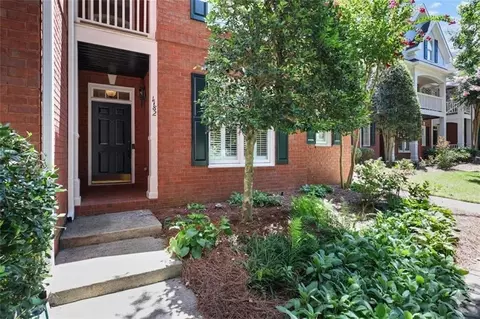 1182 Brookhaven Gln NE, Atlanta, GA 30319