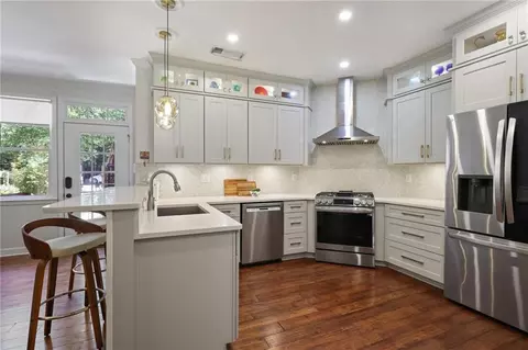 1182 Brookhaven Gln NE, Atlanta, GA 30319
