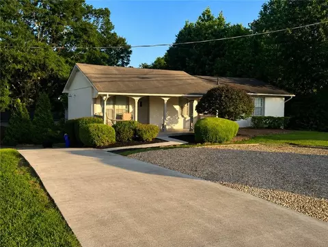 6040 Pine Mountain Rd NW, Kennesaw, GA 30152