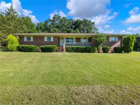 1460 John Morris Rd, Maysville, GA 30558