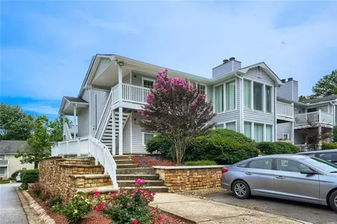 905 Augusta Dr, Marietta, GA 30067