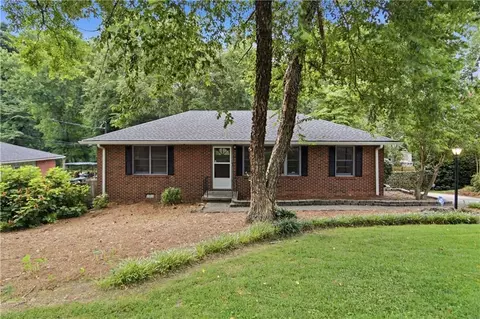 106 Larose Cir SE, Marietta, GA 30060
