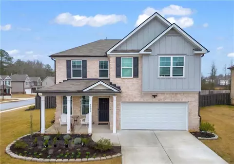 1826 Woodsley Ct, Loganville, GA 30052