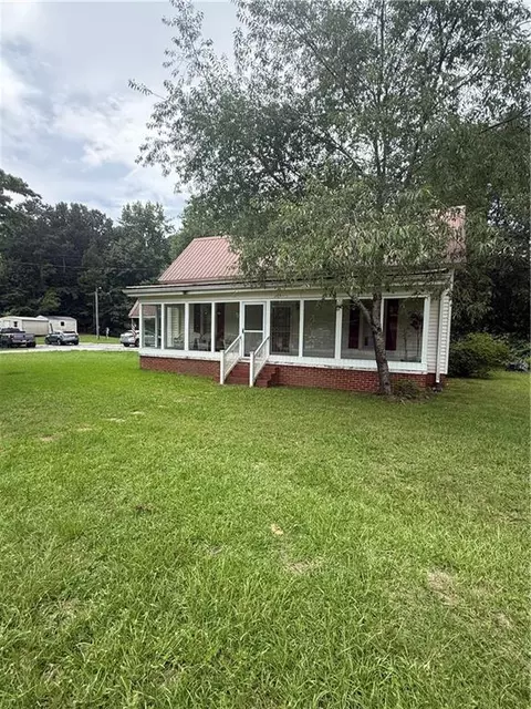 15 Clem Lowell Rd, Carrollton, GA 30116