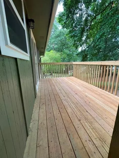 Exterior - 852 Pine Shadow Ln, Winder, GA 30680 photo 4 of 12
