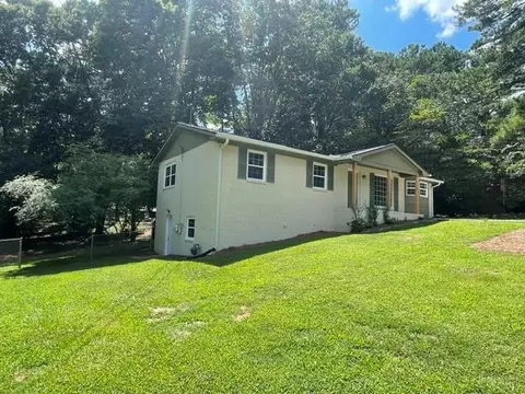 Exterior - 852 Pine Shadow Ln, Winder, GA 30680 photo 2 of 12