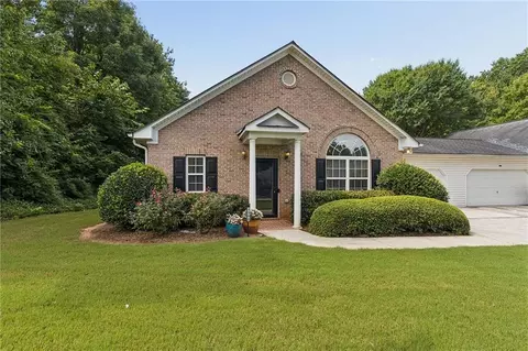 3392 Raes Creek Rd, Marietta, GA 30008