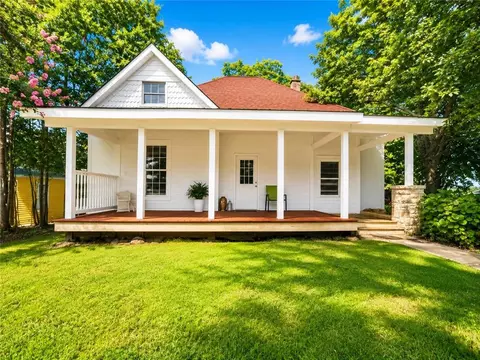 1090 Forest Ave, Stone Mountain, GA 30083
