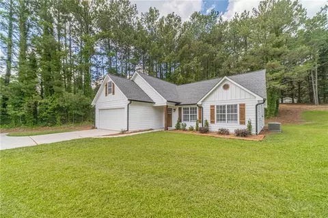 3646 N Sharon Church Rd, Loganville, GA 30052