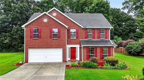 5785 Grove Place Xing SW, Lilburn, GA 30047