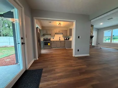5602 Phillips Dr, Morrow, GA 30260 photo 7