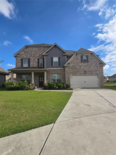 1013 Autumn Dr, Loganville, GA 30052