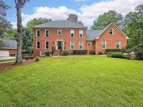 5616 Broxton Cir, Peachtree Corners, GA 30092