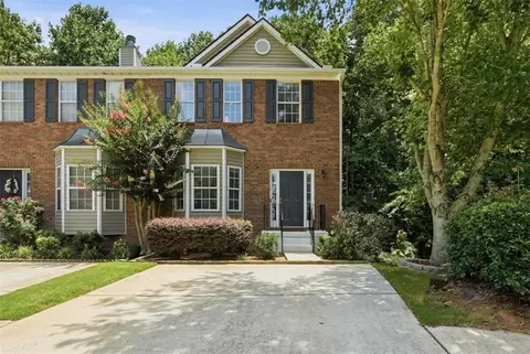 4948 Oak Meadow Ln, Oakwood, GA 30566