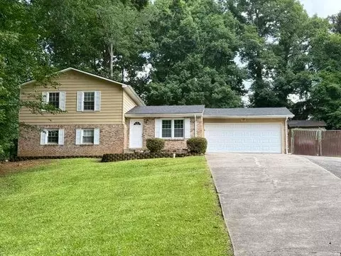 3204 Stanford Cir, Lawrenceville, GA 30044