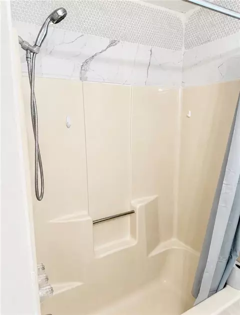 Bath - 8137 SW Nelson Dr SW, Covington, GA 30014 photo 2 of 4