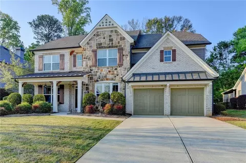 346 Spotted Ridge Cir, Woodstock, GA 30188
