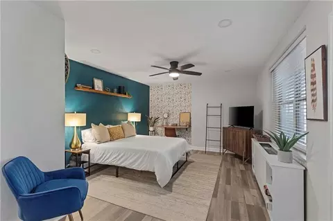 300 W Peachtree St NE #3M, Atlanta, GA 30308